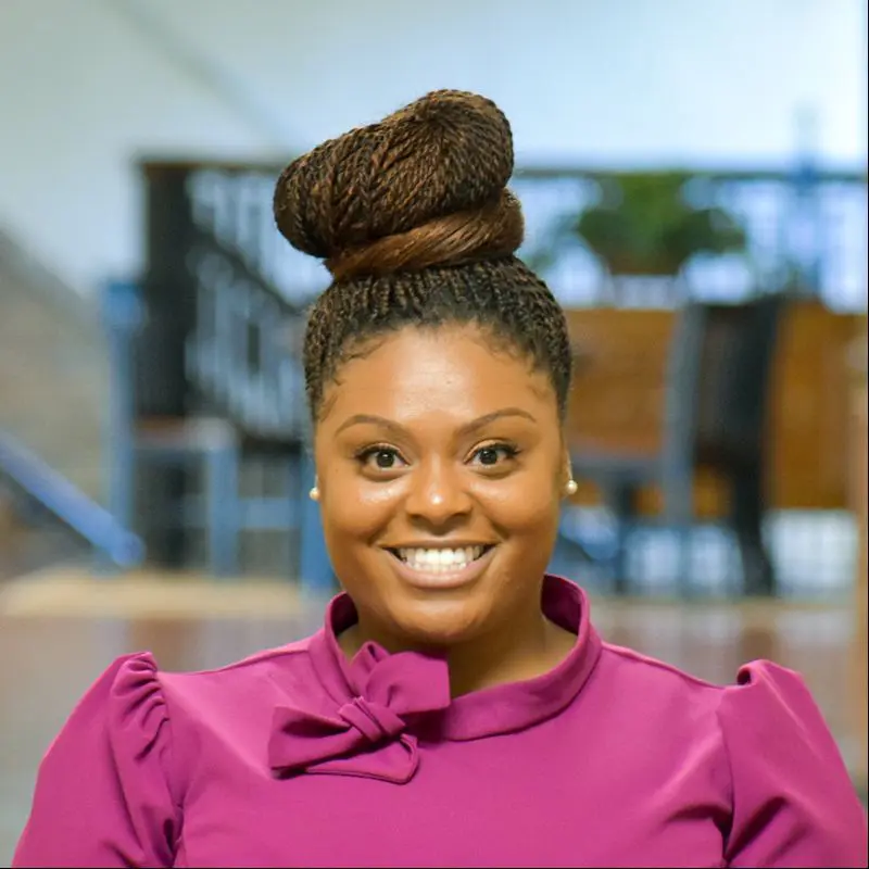 Headshot of Diamond McDonald