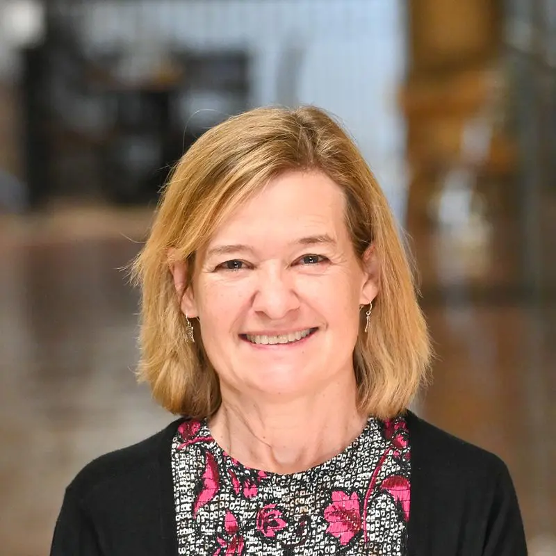 Headshot of Marcia Roberts