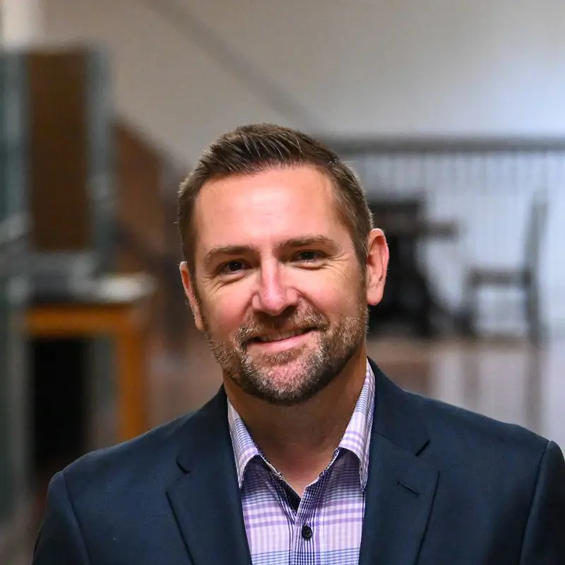 Headshot of Tim Dooley